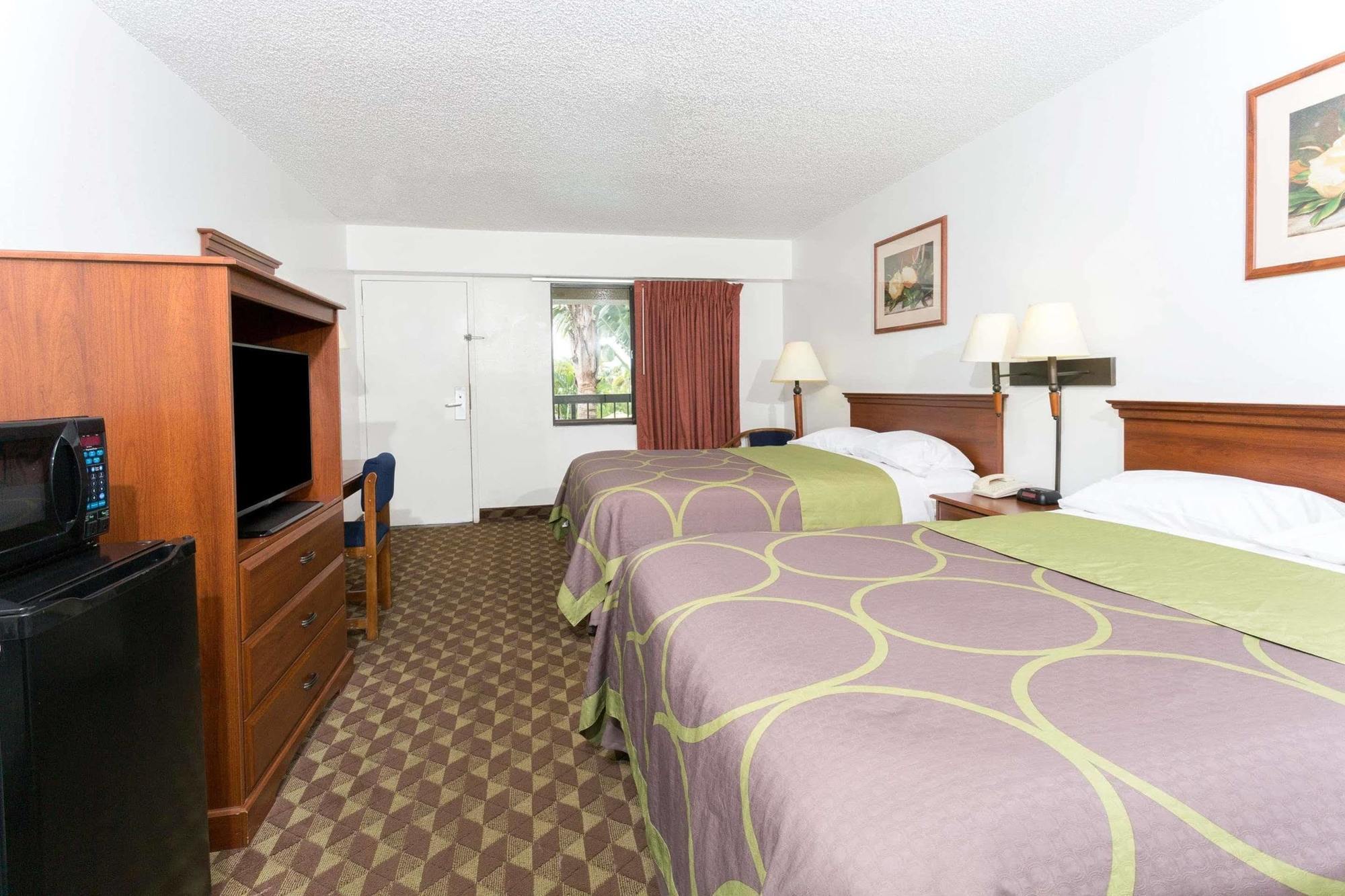 Super 8 by Wyndham Riviera Beach West Palm Beach Exterior foto